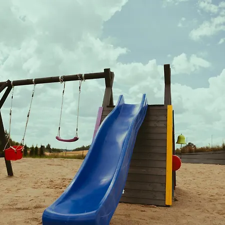 Pod Lasem Bania-sauna 度假居 *