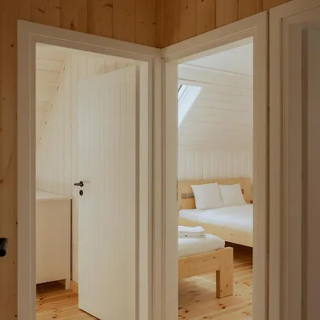 Pod Lasem Bania-sauna * Poleczyno