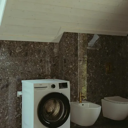 Pod Lasem Bania-sauna 度假居 Poleczyno