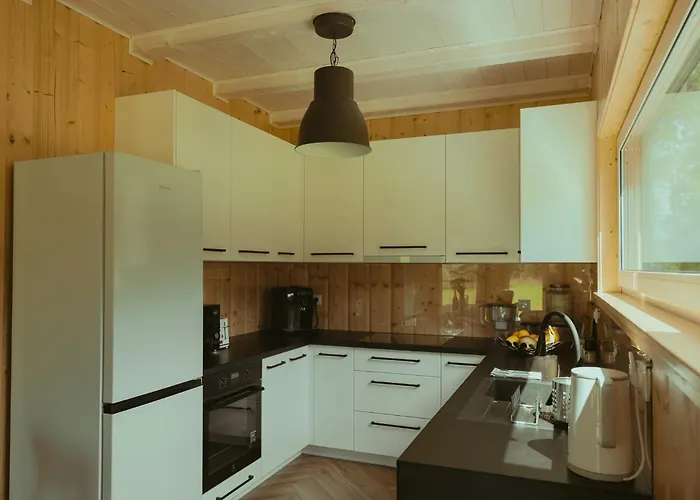 Pod Lasem Bania-sauna Tatil Evi Poleczyno