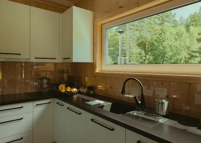 Pod Lasem Bania-sauna بيت للعطل *