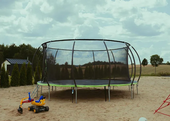 Pod Lasem Bania-sauna بيت للعطل *