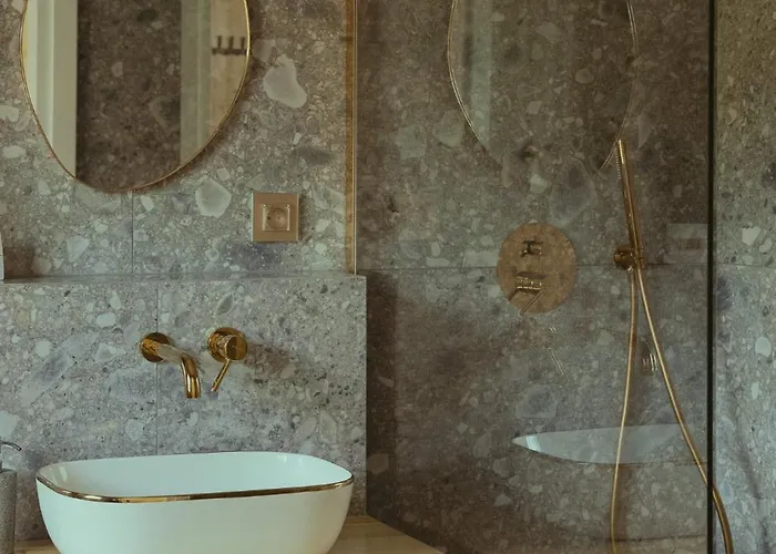 Pod Lasem Bania-sauna * Poleczyno